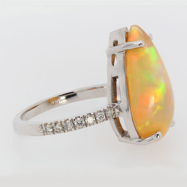 "Tangerine" Estate Opal Ring - Image 2