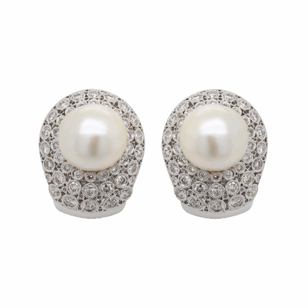 "Timeless Treasure" Vintage South Sea Pearl Earrings
