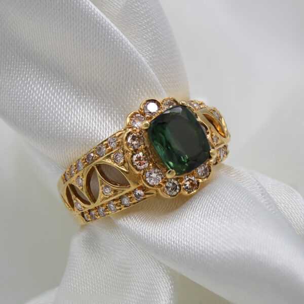 "Lush Oasis" Vintage Green Tourmaline Ring - Image 2
