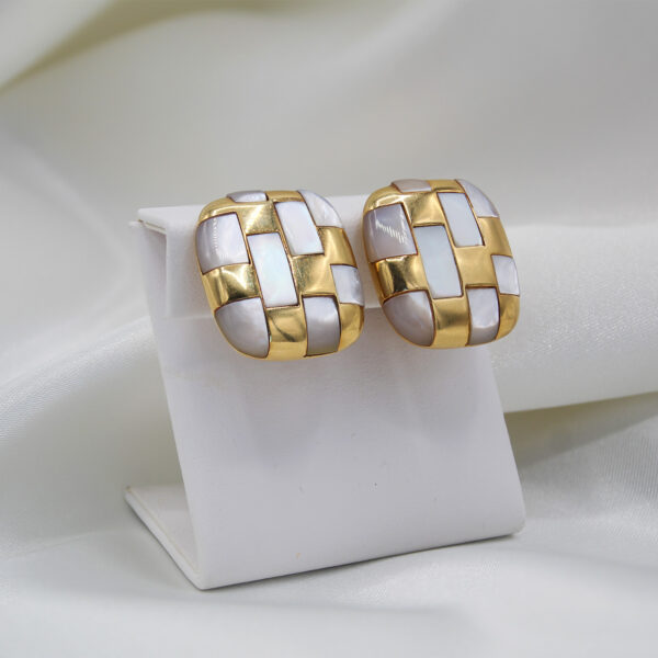 "Mother of Pearl Mosaic" Vintage Earrings - Image 3