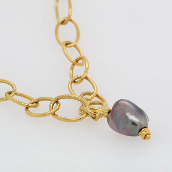 "Minimalistic" Vintage Pearl Necklace - Image 3