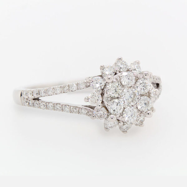 "Light Catching" Diamond Ring - Image 2