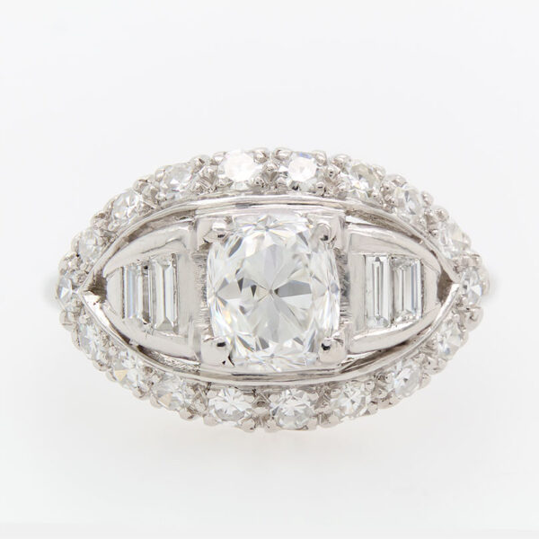 "A Piece of Art" Antique Diamond Ring - Image 2