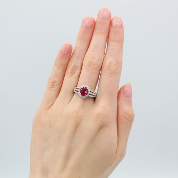 "Cherry Jam" Estate Ruby Ring - Image 3