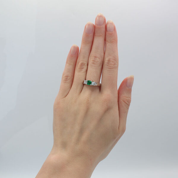 "Juniper" Estate Emerald Ring - Image 3