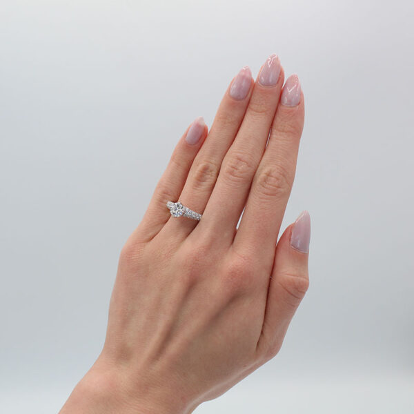 "Shining Love" Estate Diamond Ring - Image 3