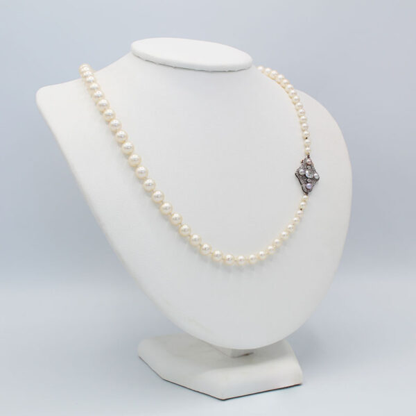 "A Look that Lasts" Art Deco Pearl Strand - Image 3