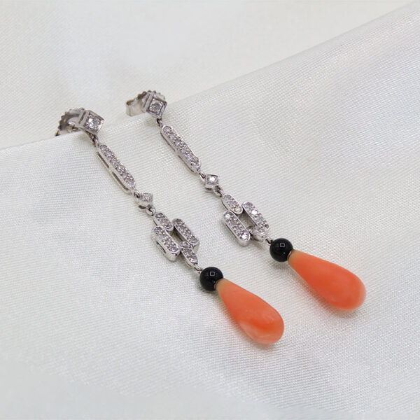 "Coral Drops" Vintage Earrings - Image 2