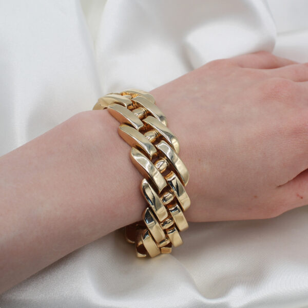 "Bold Luxury" Vintage Gold Bracelet - Image 3