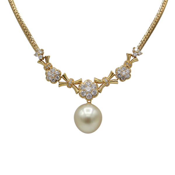 "Glorious" Vintage South Sea Pearl Necklace