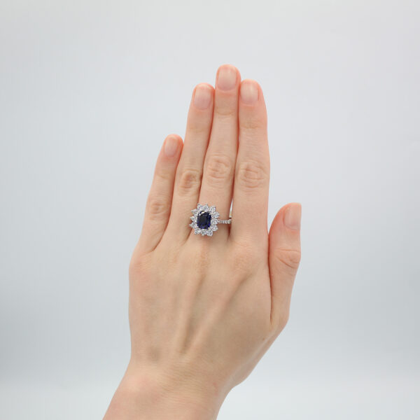 "Blue Majesty" Vintage Sapphire Ring - Image 4