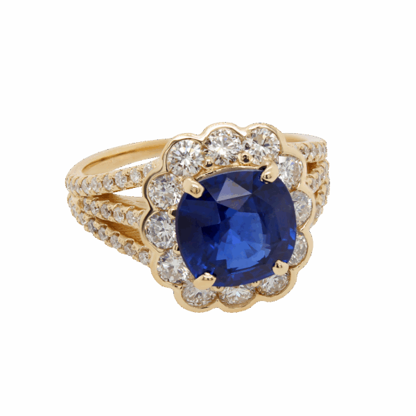 "Scalloped Style" Estate Sapphire Ring