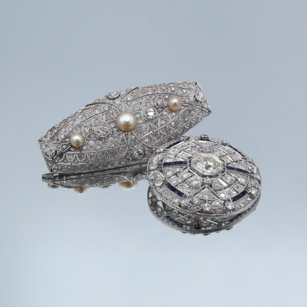 "Astonishing" Art Deco Diamond and Sapphire Brooch - Image 4