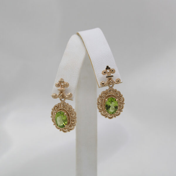 "Shamrock" Vintage Peridot Earrings - Image 3
