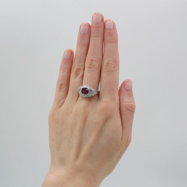 "Rosy" Antique Ruby Ring - Image 3