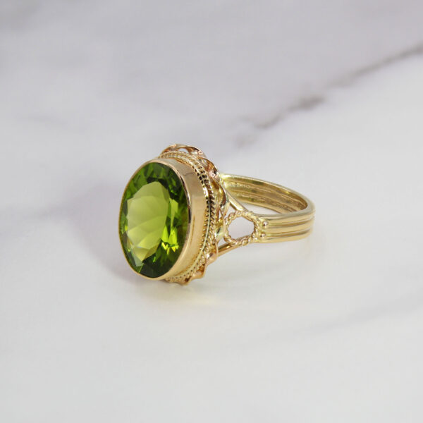 "Green Goodness" Vintage Peridot Ring - Image 2