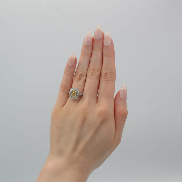 "Sunny" Estate Yellow Diamond Ring - Image 3