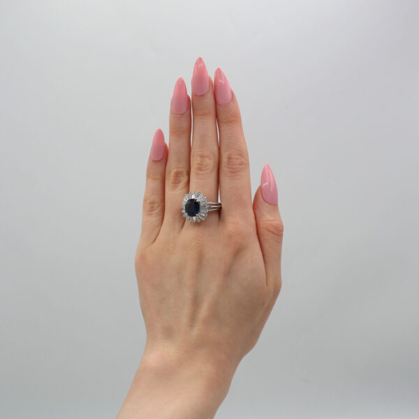 "Ballerina" Vintage Sapphire Ring - Image 3