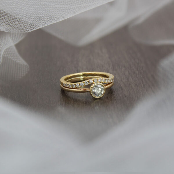 "Sleek and Modern" Diamond Wedding Ring Set - Image 2