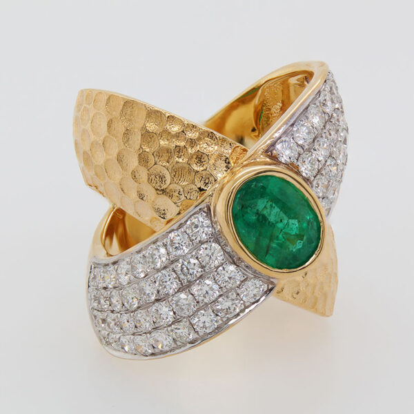 "Diamond Crossover" Vintage Emerald Ring - Image 2