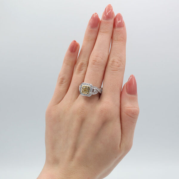 DABAKAROV Yellow Diamond Ring - Image 4