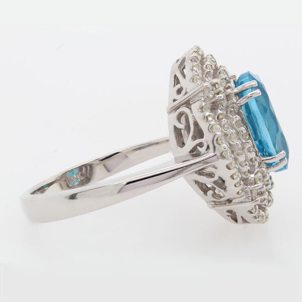 "Eye-Catching" Blue Topaz Ring - Image 3