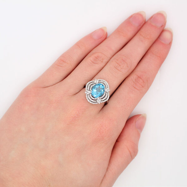 "Eye-Catching" Blue Topaz Ring - Image 4