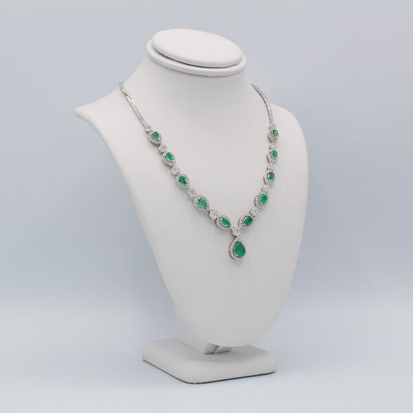 "Anjou Pears" Emerald Necklace - Image 3