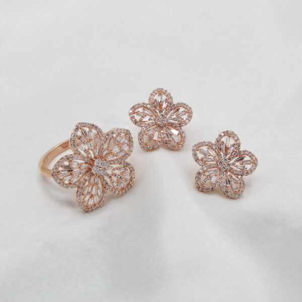 EFFY Diamond Flower Earrings - Image 2