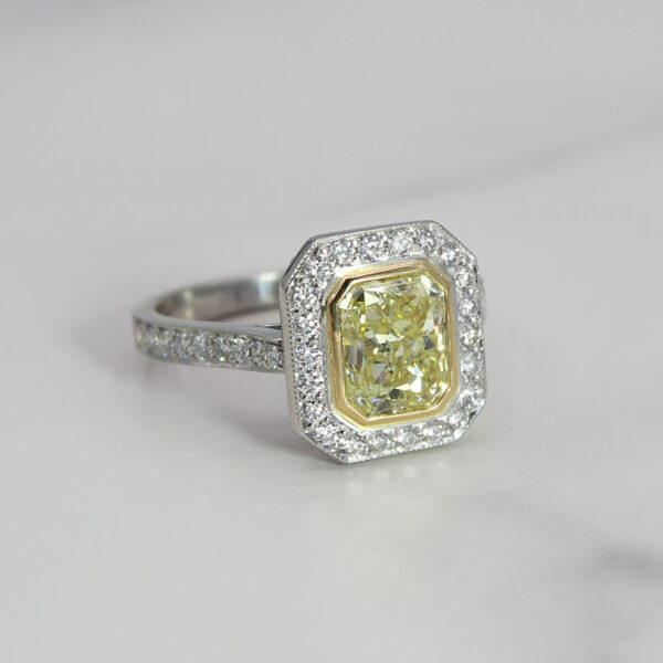 "Sunny" Estate Yellow Diamond Ring - Image 2