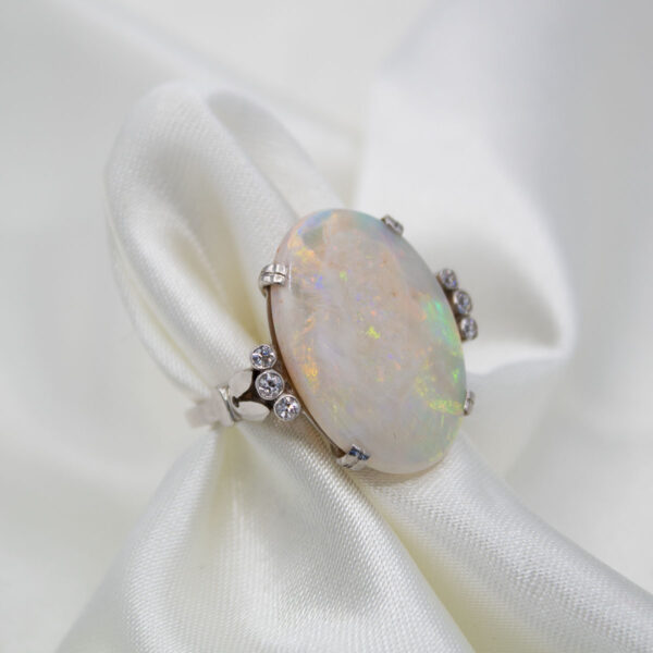 "Daydream" Vintage Opal Ring - Image 2