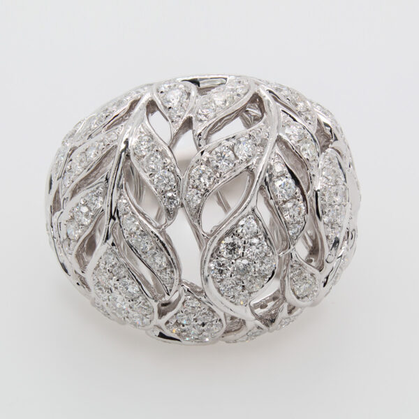 "Glittering Garden" Diamond Ring - Image 3