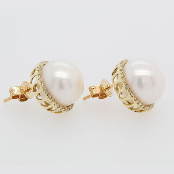 DABAKAROV Pearl and Diamond Earrings - Image 2