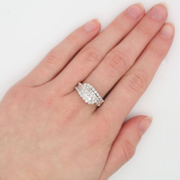 "Sparkling Stones" Diamond Band - Image 4