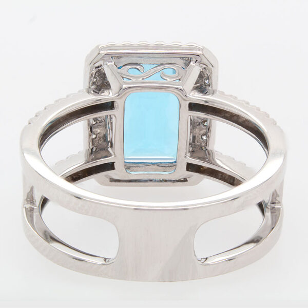 DABAKAROV  Blue Topaz Ring - Image 3