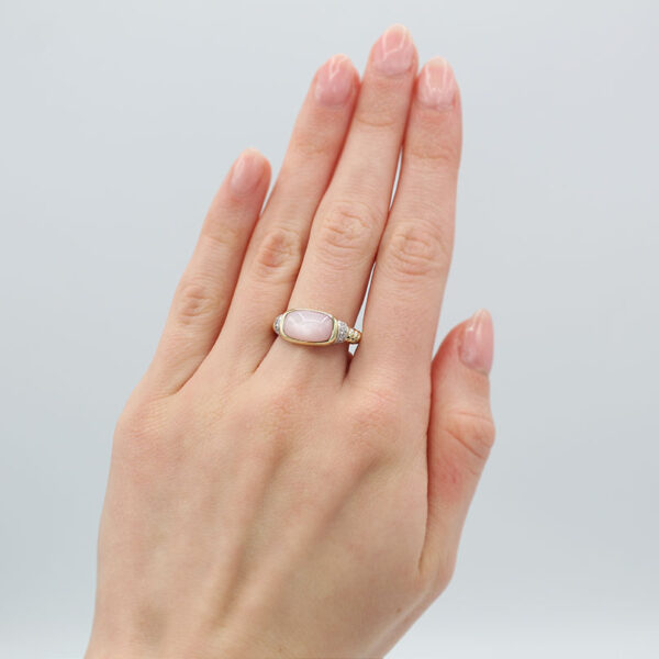 DABAKAROV Pink Mother of Pearl Ring - Image 3