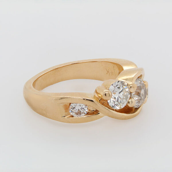 "European Beauty" Antique Diamond Ring - Image 2