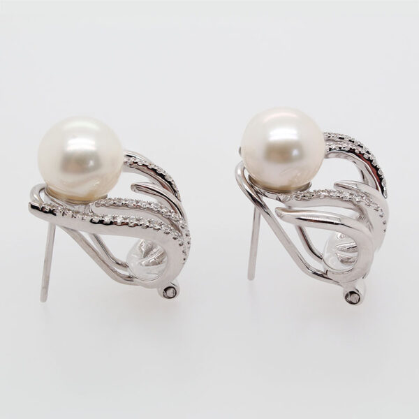 DABAKAROV Pearl Earrings - Image 2