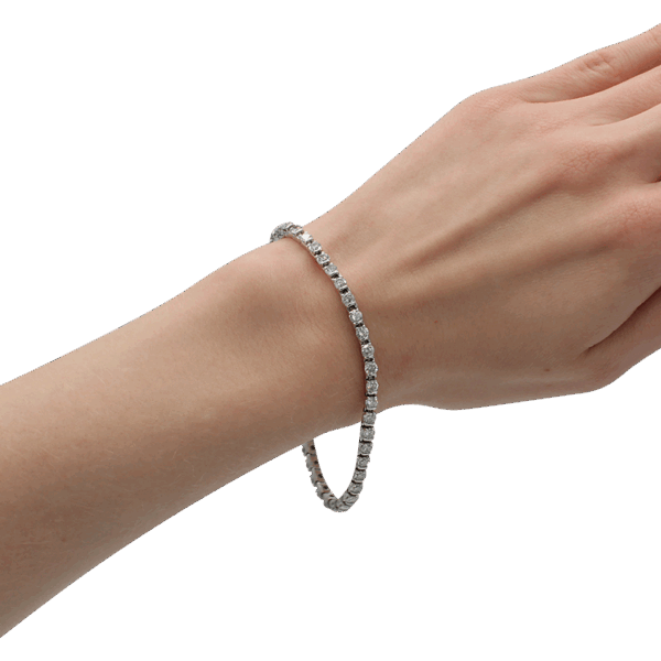 "Remarkable" Diamond Tennis Bracelet