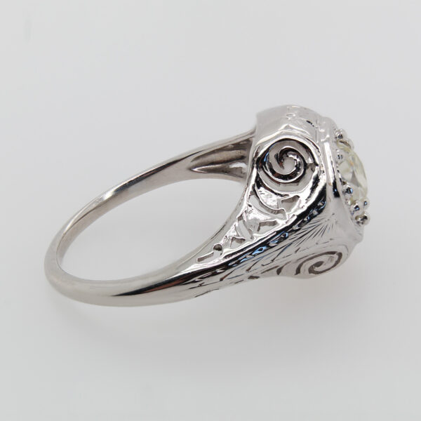 "Whirlwind" Art Deco Diamond Ring - Image 3