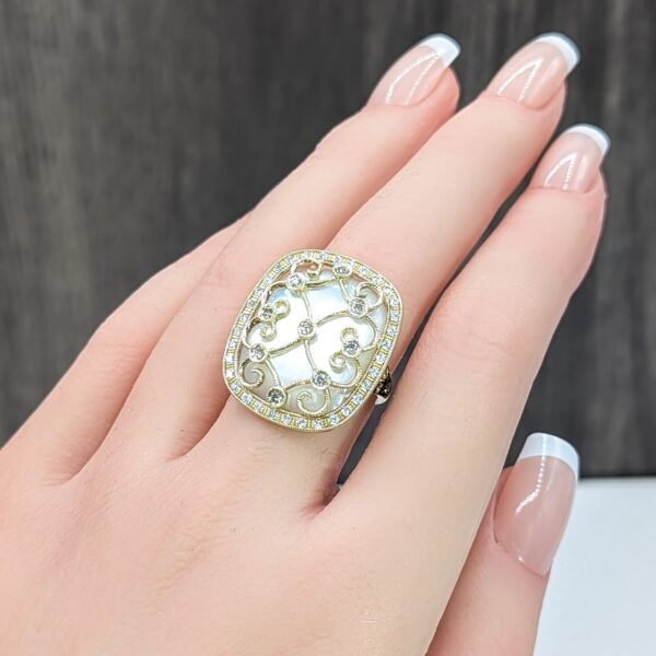 DABAKAROV Mother of Pearl & Diamond Ring - Image 7