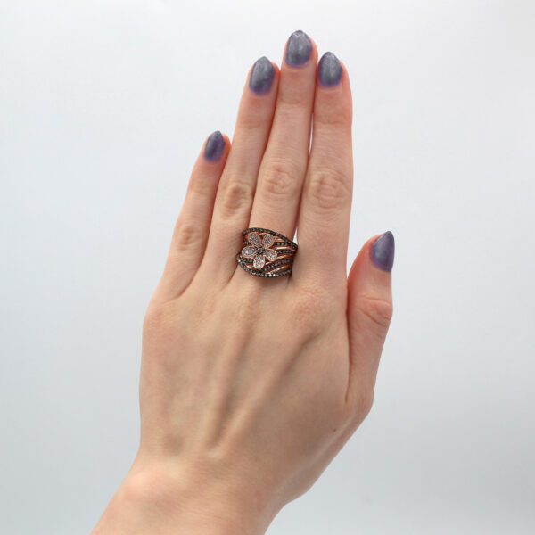 DABAKAROV Floral Diamond Ring - Image 3