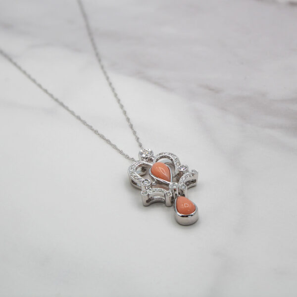 "Cascade" Vintage Coral Pendant - Image 2