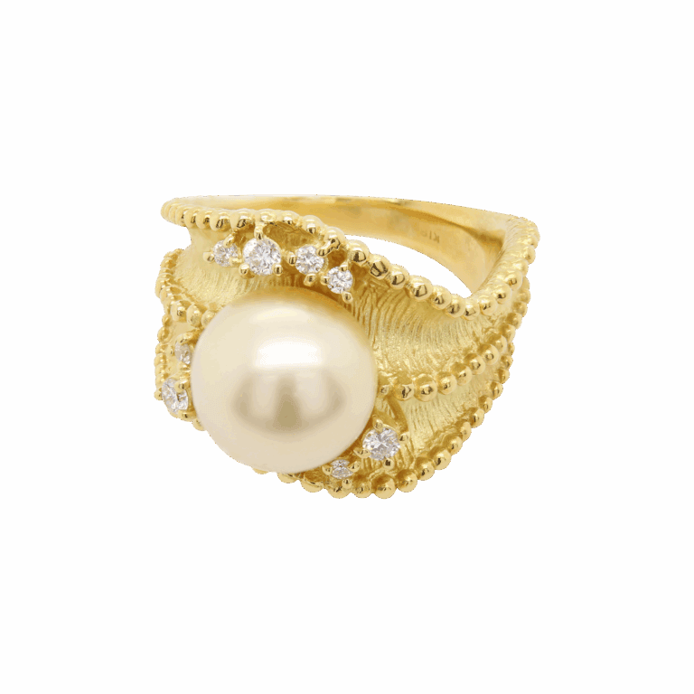 "Luminous" Pearl Ring