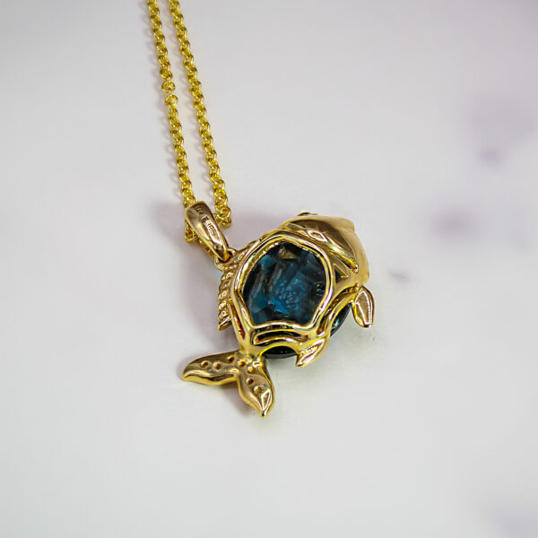 EFFY Topaz Fish Pendant - Image 3
