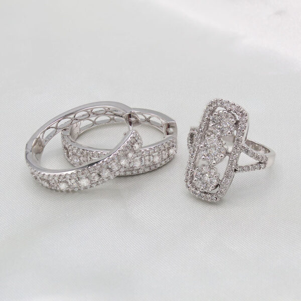 DABAKAROV Diamond Hoop Earrings - Image 3
