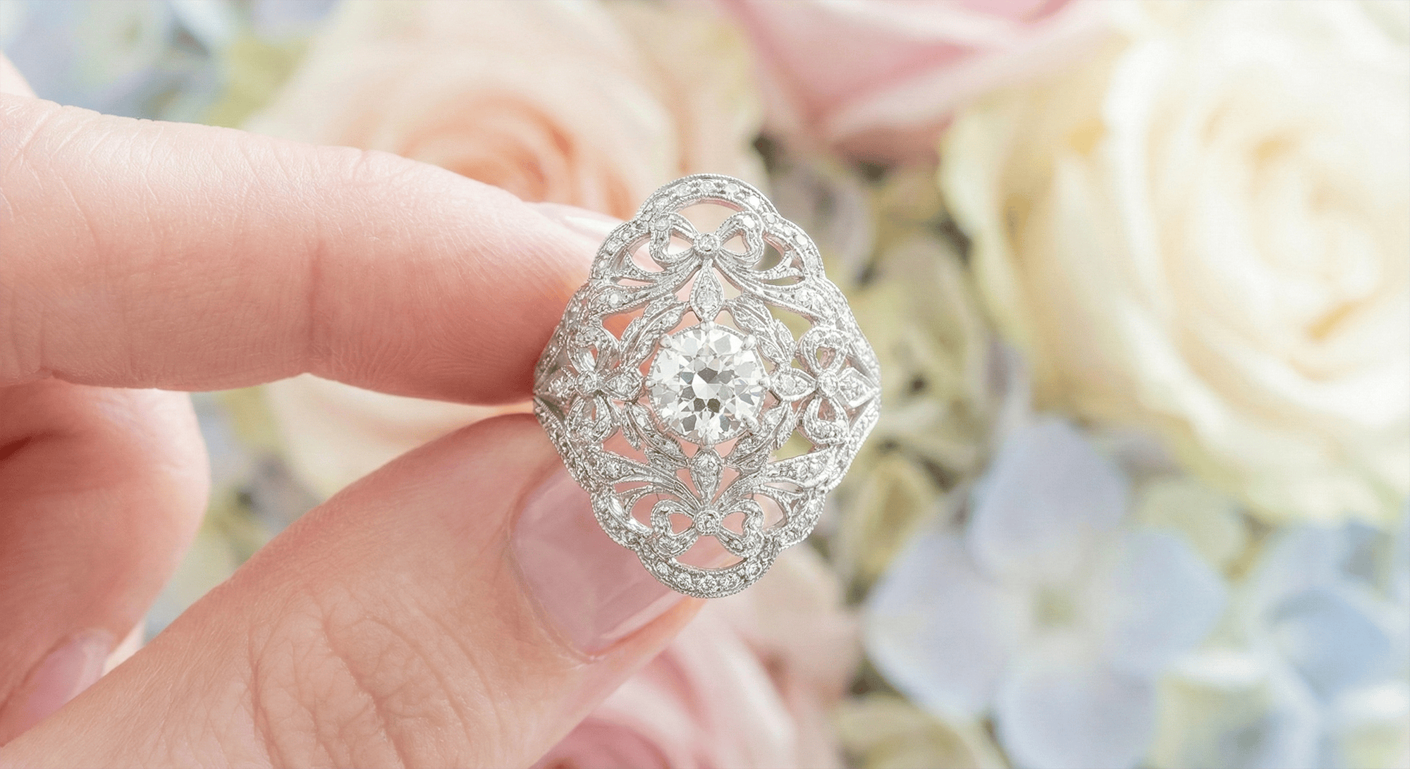 Edwardian platinum filigree ring with lace-like details