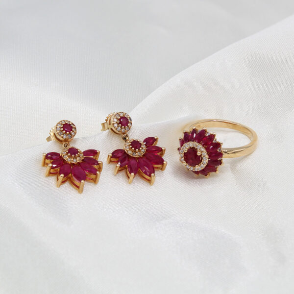 "Scarlet Rose" Ruby Ring - Image 5