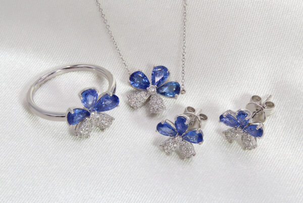 "Geranium" Estate Sapphire Earrings - Image 2